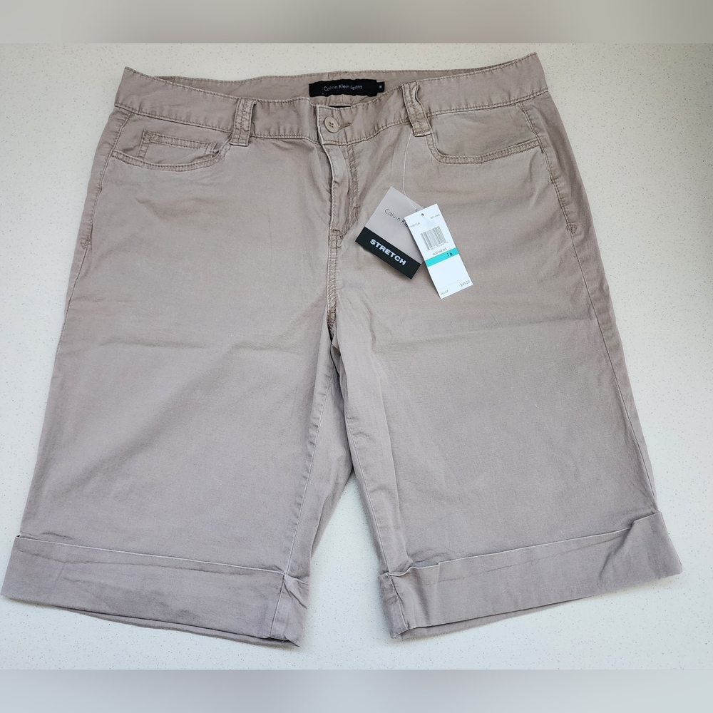 Calvin‎ Klein Tan Women's Bermuda Shorts